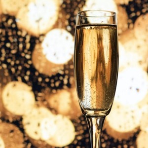 Champagne (feat. HaliFlame)