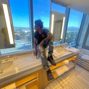 Take Me Down (feat. DV) (Explicit)