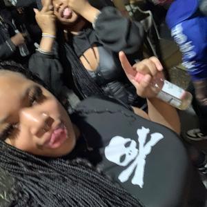 kno im det w/ cashiermike (Explicit)