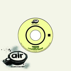 Little Bits Of Mischeif (Original Mix)