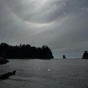 walls (feat. keanu.)