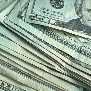 Money on my mind (Explicit)