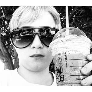 Iced (feat. user00xman & youngvampmoney)