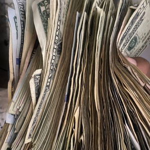 Ives Music(feat. Fth Mari) (Explicit)