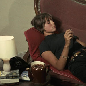 hold close (Explicit)