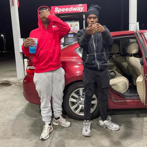 At dat light (feat. Dolo417) (Explicit)