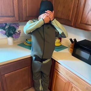 Chasers (feat. Fullychop2x) (Explicit)