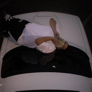 All On Me (feat. traqqa) (Explicit)