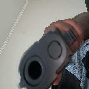 Gucci Leather (feat. Tae Huncho) (Explicit)