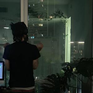 Guns Up (feat. fluhkunxhkos) (Explicit)