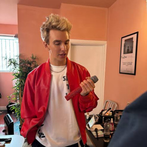 Arms of Understanding