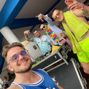 Бизнеси (feat. Ben D) (Explicit)