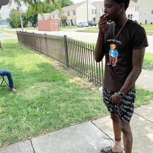 INTRO (feat. GLOCKO CURRY) (Explicit)