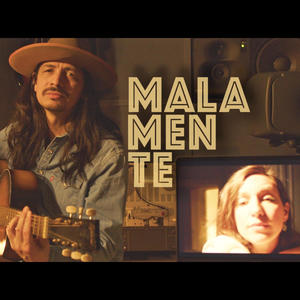 Malamente (feat. Caro Luna)