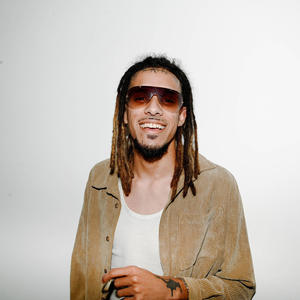 A PESAR DE TANTO (feat. Psycker & zillatt) (Explicit)