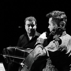 Stradivatango - Plante: Stradivatango: I. Le prince écarlate (Single Version)