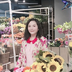 眼泪中的爱封面