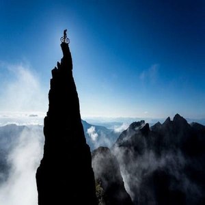 北非的孩子 (伴奏)