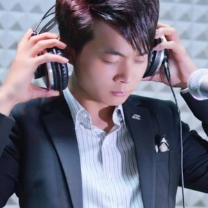 长相厮守待何年 (伴奏)