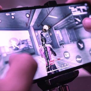 Pro Player do Celular Fraco (Explicit)