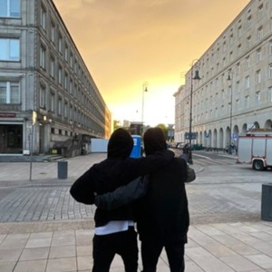 Ostatnie wakacje w życiu (feat. Wronas) (Explicit)