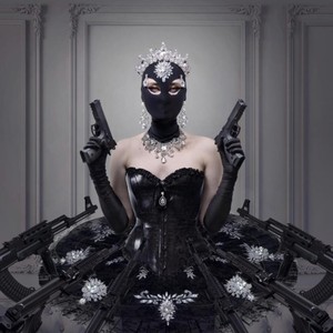 Money(feat. Vennom) (Explicit)