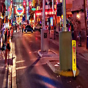 She Like To Move It (feat. Foenem) (Explicit)