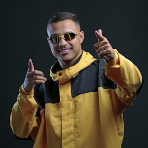 Ela Me Mamou Com Bala Halls (Explicit)