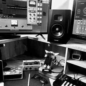 Ease My Mind (Instrumental)