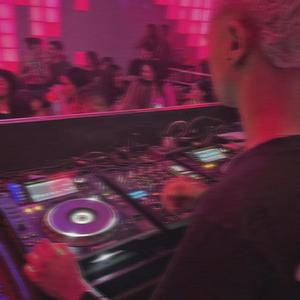 MTG (VOU DE BIXO VS PUXA PUXA) (Explicit)