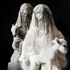 vivienne choker (feat. TrapWay) (Explicit)