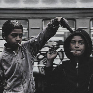 War in My Mind (feat. Ky Floxkz & GlizzyGlo) (Explicit)