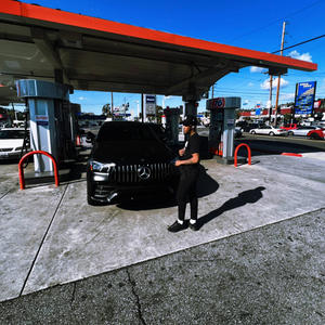 Like Us (feat. Kenny Too Smoove) (Explicit)