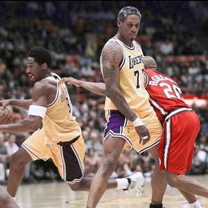 moncler coat (feat. Finnahmon) (Explicit)