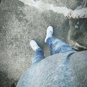 its your world (feat. lundon14k & hxddyy) (Explicit)