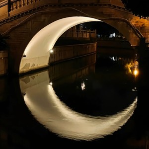 谢天谢帝封面