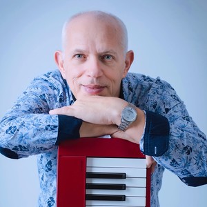 Les pas suspendus (Instrumental Version)