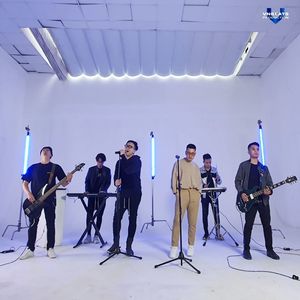 Chưa Từng Tồn Tại(Stripped)