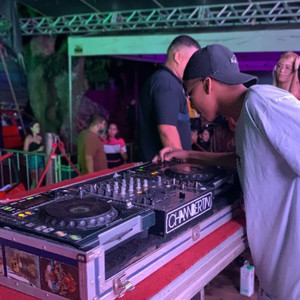 Vou Explodir o teu Chassi Eletrofunk (Explicit)