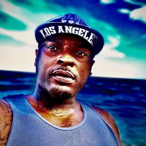 Hustlaz Roulette (Explicit)