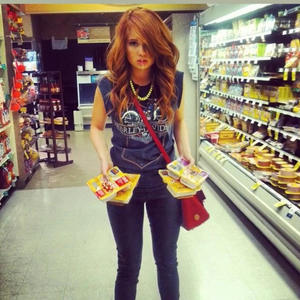 hi-chews (feat. onetwofive) (Explicit)