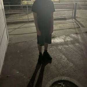 2hi (feat. tmurda) (Explicit)