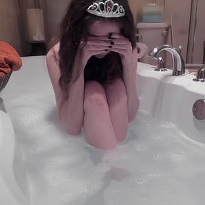 #iHEARTKANYEWEST (feat. Rxtarr) (Explicit)