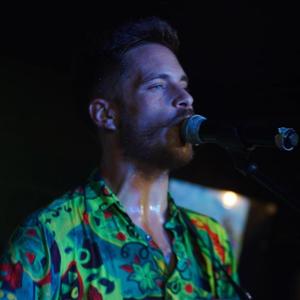 Remordimientos en La menor (Explicit)