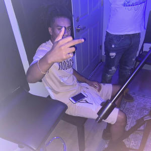 TYREEK HILL (feat. BV Shotta) (Explicit)