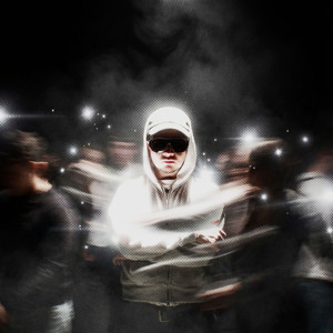 En Medio De La Tormenta