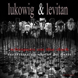 Murmures dans le noir