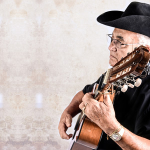 Como la Nube Se Impone al Sol