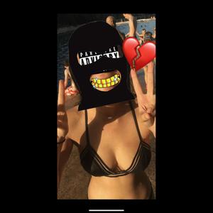 girls r drugs (Explicit)