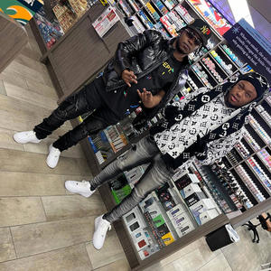 FREESTYLE (feat. DREMONEY) (Explicit)